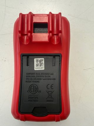 Multímetro UNI-T UT131C
