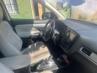 Mitsubishi Outlander 2015