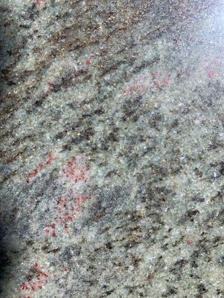 Cocina de madera y mármol