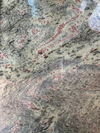 Cocina de madera y mármol