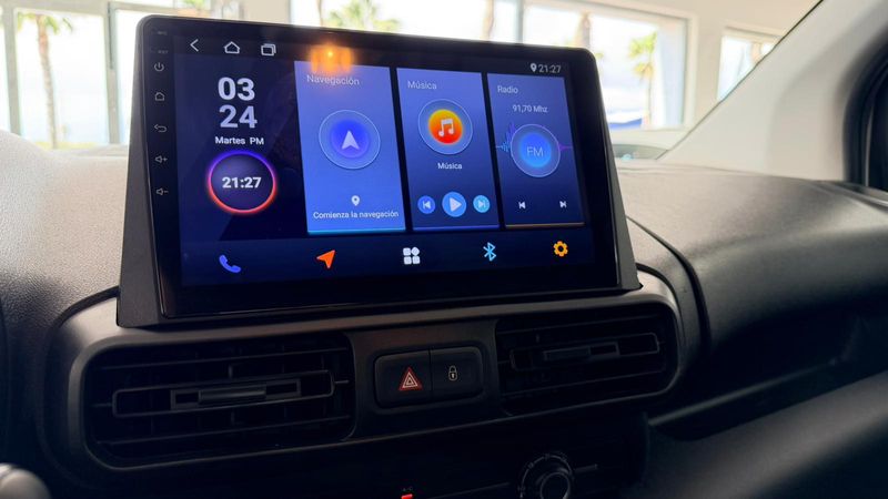 Citroën Berlingo 2022, foto 15