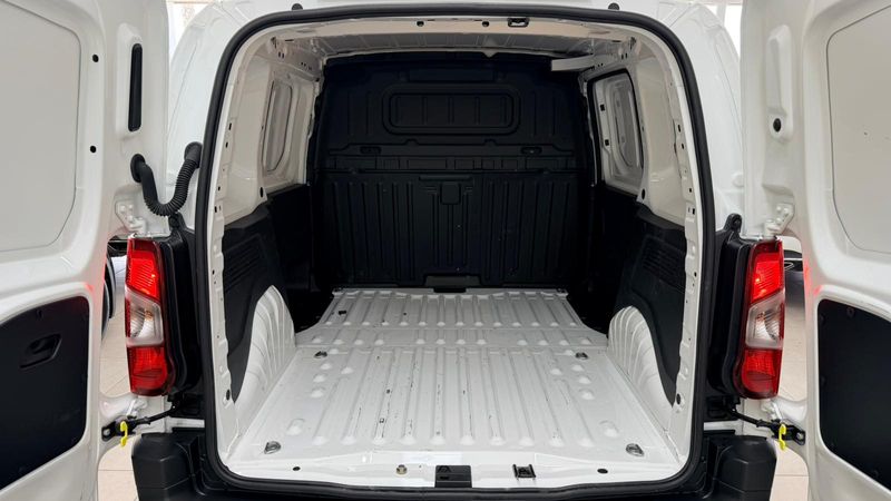 Citroën Berlingo 2022, foto 26