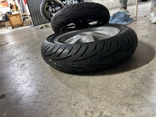 Llantas 12 Jog R/RR con Neumáticos