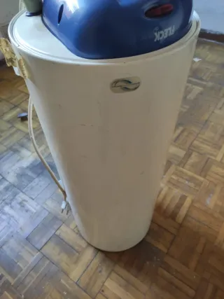 Calentador de agua eléctrico Fleck
