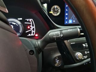 Lexus ES 2.5 300h Luxury