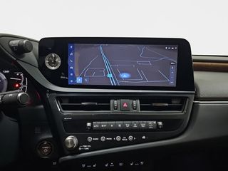 Lexus ES 2.5 300h Luxury