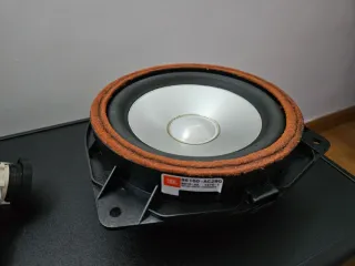Altavoces JBL Toyota prius