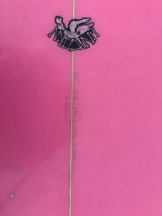 Tabla de surf rosa 5'9 32L