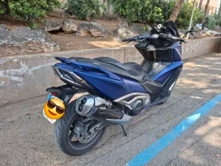 Kymco AK 550 Maxi Scooter Azul