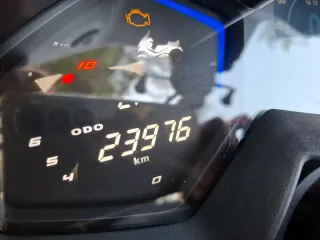 Kymco AK 550 Maxi Scooter Azul