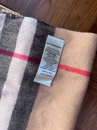 Bufanda Burberry Clásica Check Beige