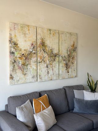 Cuadros abstractos. Pintados a mano. Tríptico