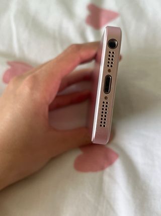 iPhone SE ROSA