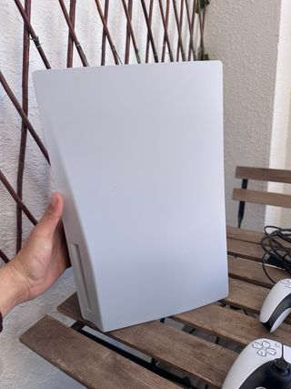 PS5 + 2 Mandos + FIFA 23