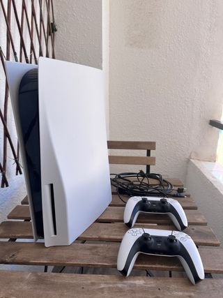 PS5 + 2 Mandos + FIFA 23