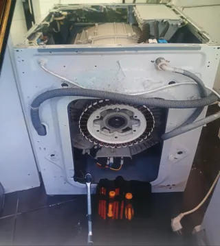 Técnico de lavadoras y nevera