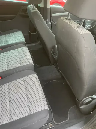 Volkswagen Sharan 2011.