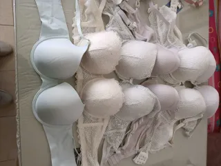 Lote Sujetadores ETAM (Nuevos) - Tallas 90E y 95D