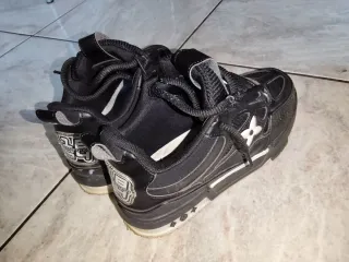 Scarpe Louis Vuitton Skate nere