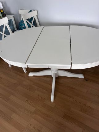 Mesa redonda extensible IKEA blanca