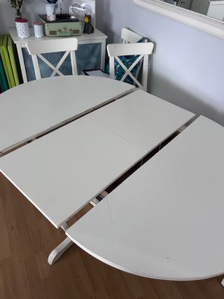 Mesa redonda extensible IKEA blanca