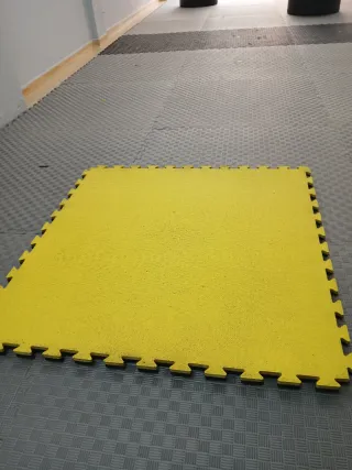 54 puzzle Tatami bicolore nero/giallo molto usati