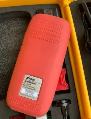 Xtool X100 Pro Kit Diagnóstico Coche y llaves