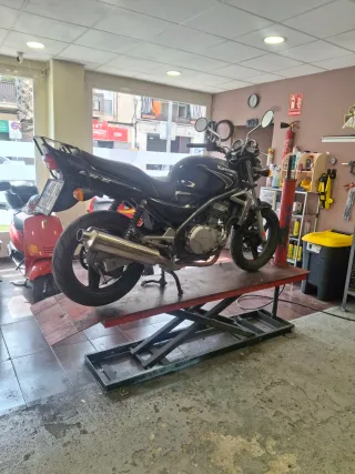 Kawasaki ER5 Negra