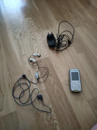 Sony Ericsson K700i Plata