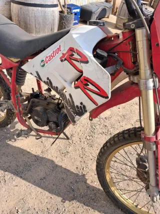 Rieju RR Enduro Roja y Blanca