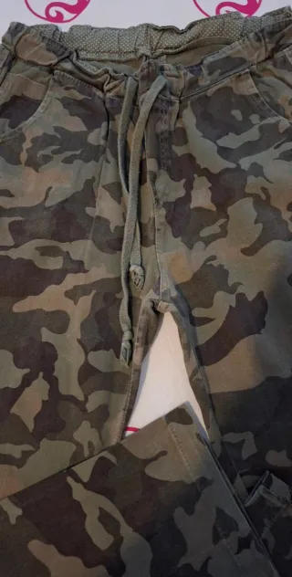 Pantalón camuflaje chica