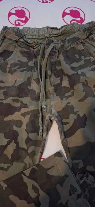 Pantalón camuflaje chica