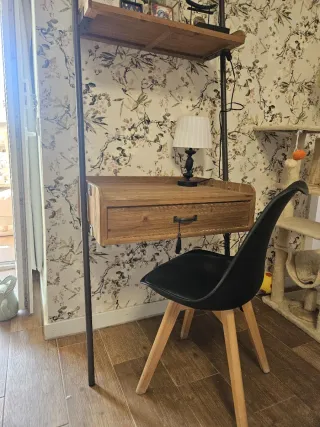 Escritorio de pared madera y metal