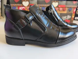 Zapatos de vestir elegantes negros