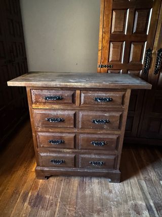 Cómoda vintage de madera
