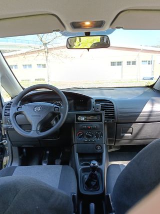 Opel Zafira club 2005