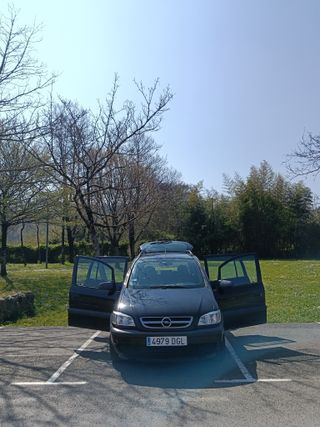 Opel Zafira club 2005