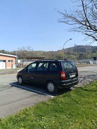 Opel Zafira club 2005