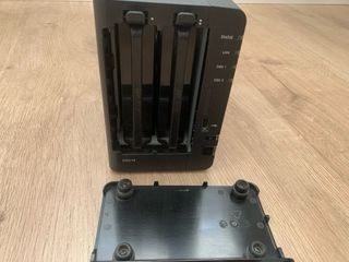 Servidor Synology NAS DS214