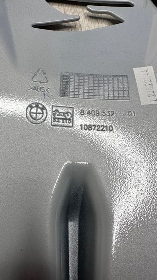 BMW F900R - Pieza Plástico Negro/Plata