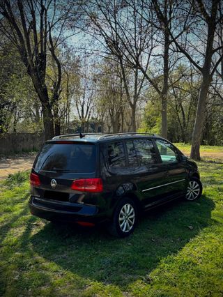 Volkswagen Touran 2012