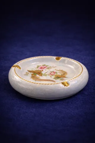 Cenicero Porcelana Bohemia Nacarada Dorada