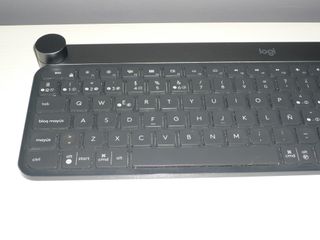 Teclado Logitech Craft Bluetooth Retroiluminado
