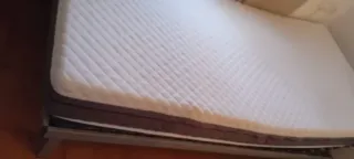 Cama articulada poco uso