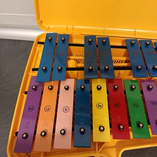 Xilófono portátil con estuche plegable