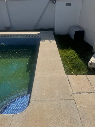 Remate de piscina de granito