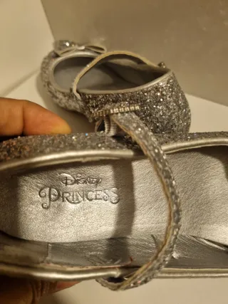 Sapatos Disney Princesa Prateados Brilhantes N31