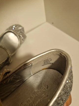 Sapatos Disney Princesa Prateados Brilhantes N31