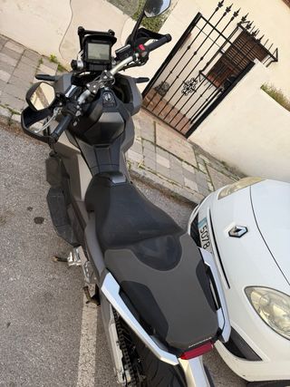Honda X-ADV 750 Gris