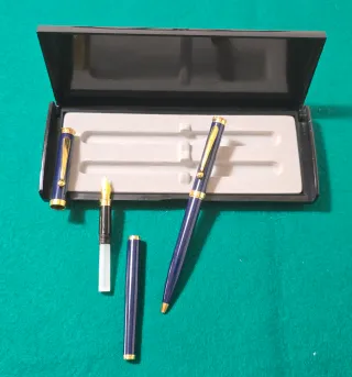 Estilográfica y bolígrafo Banco Atlántico